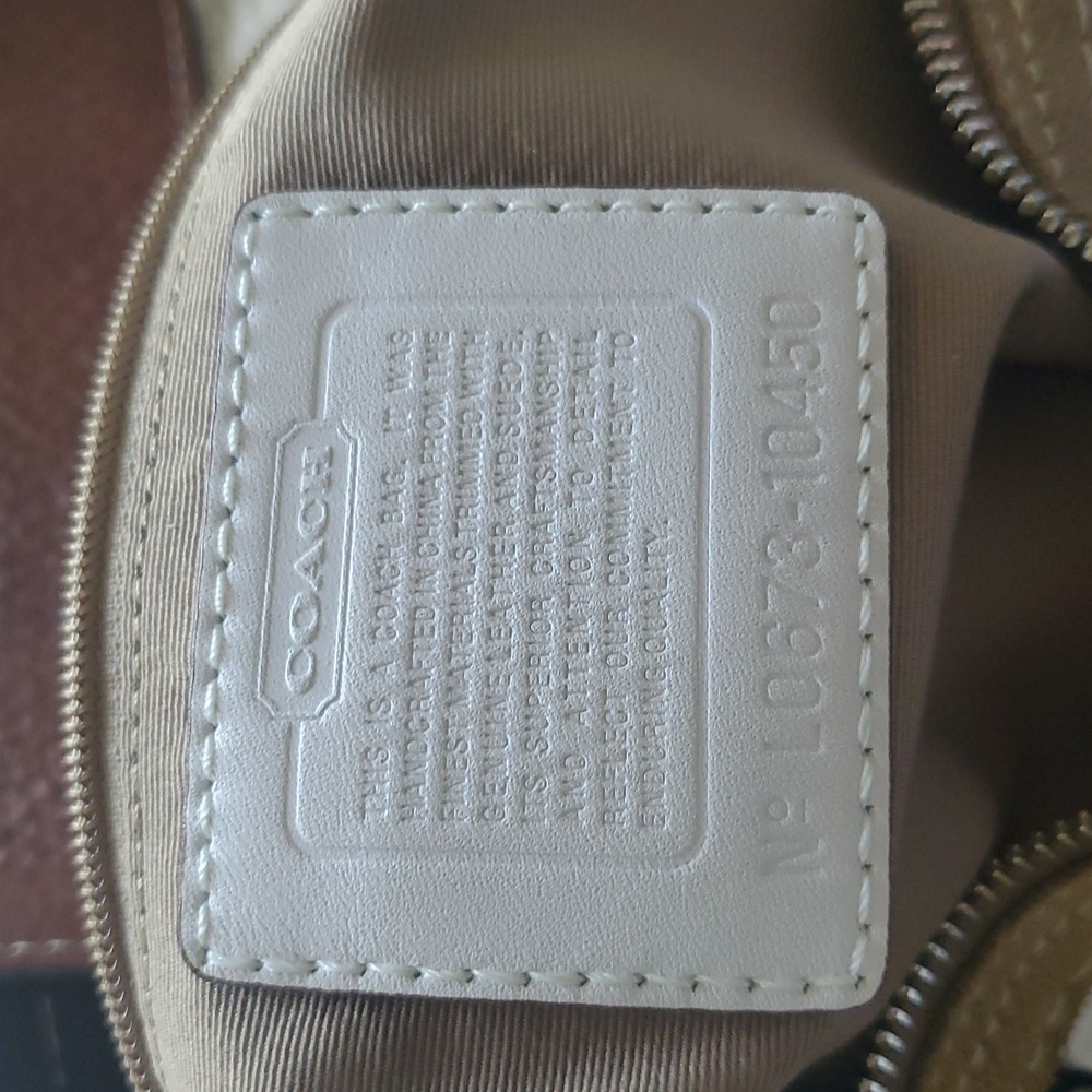 Coach Hamptoms Patchwork Hobo Bag - Picture 12 of 17